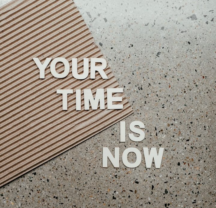 Inspiratiekaartje met tekst Your time is now bij Huys van Nu